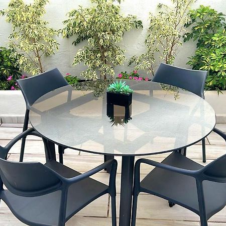 New! Renovated, Centrally Located, Private Entrance, Terrace Valência Exterior foto
