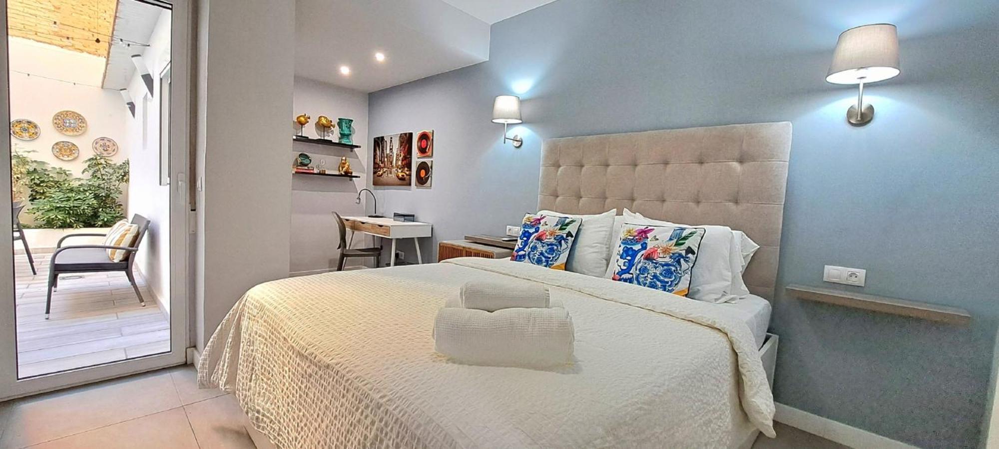 New! Renovated, Centrally Located, Private Entrance, Terrace Valência Exterior foto