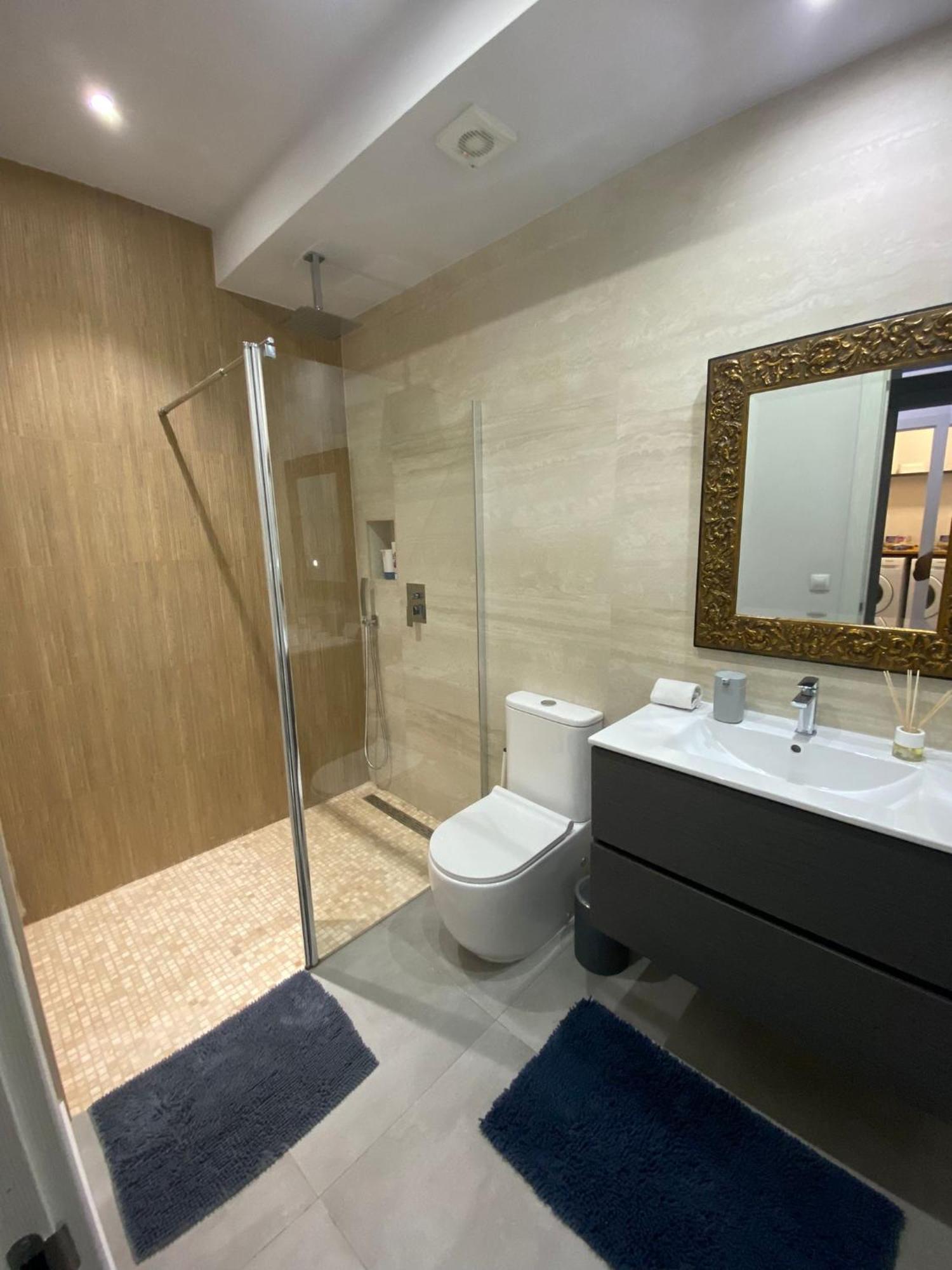 New! Renovated, Centrally Located, Private Entrance, Terrace Valência Exterior foto